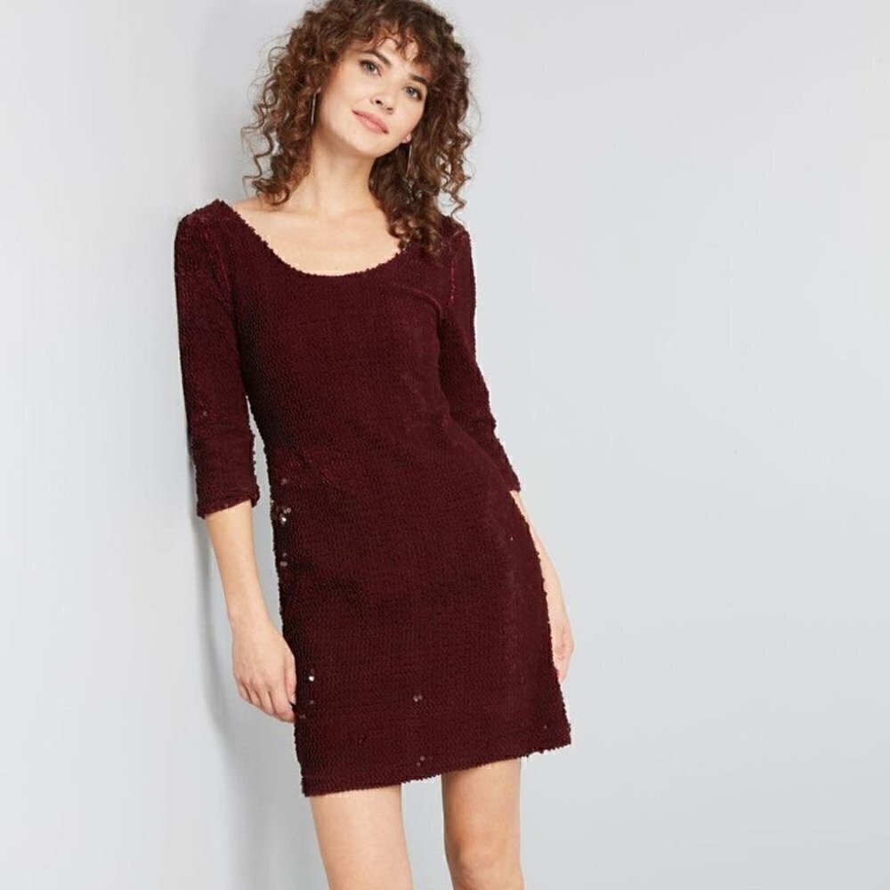 BB Dakota Velvet Element Sequin Sheath Dress